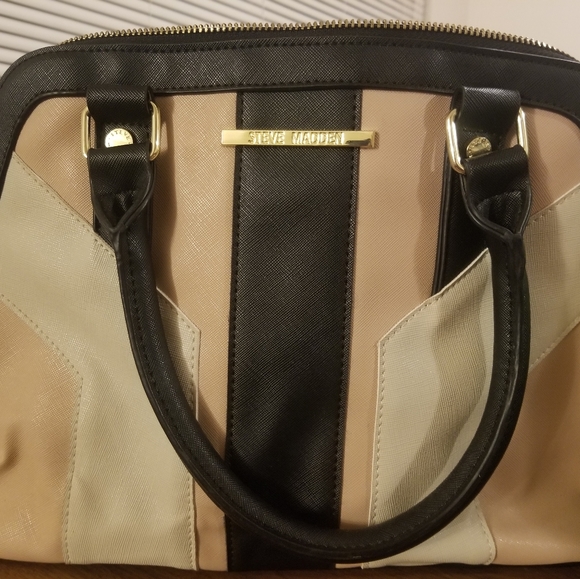 Steve Madden Handbags - Steve Madden Bowler Purse